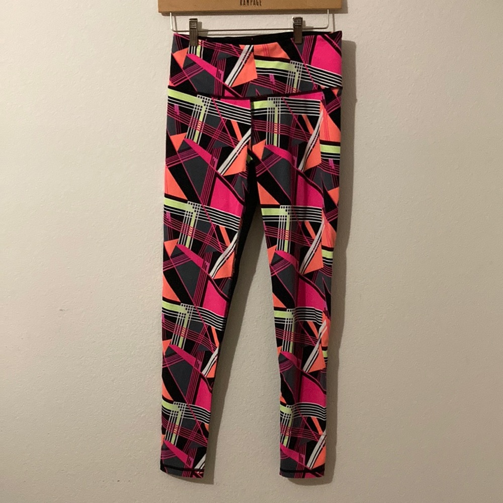 Victoria Secret VSX Sport knockout multicolored Tight Size S/P 77%nylon 23%Lycra